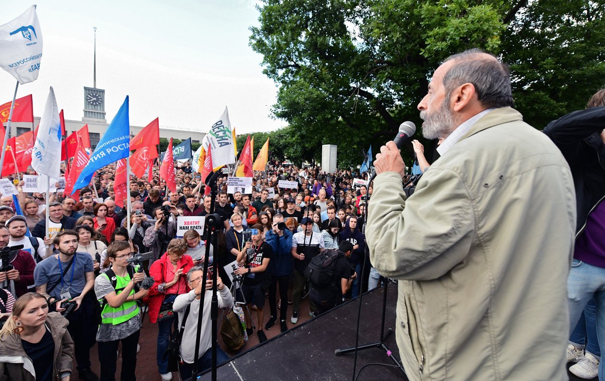 Борис Вишневский во время митинга против произвола на выборах в Санкт-Петербурге, 24 июля 2019 года. Фото: Александр Коряков / Коммерсантъ / Sipa USA / Vida Press