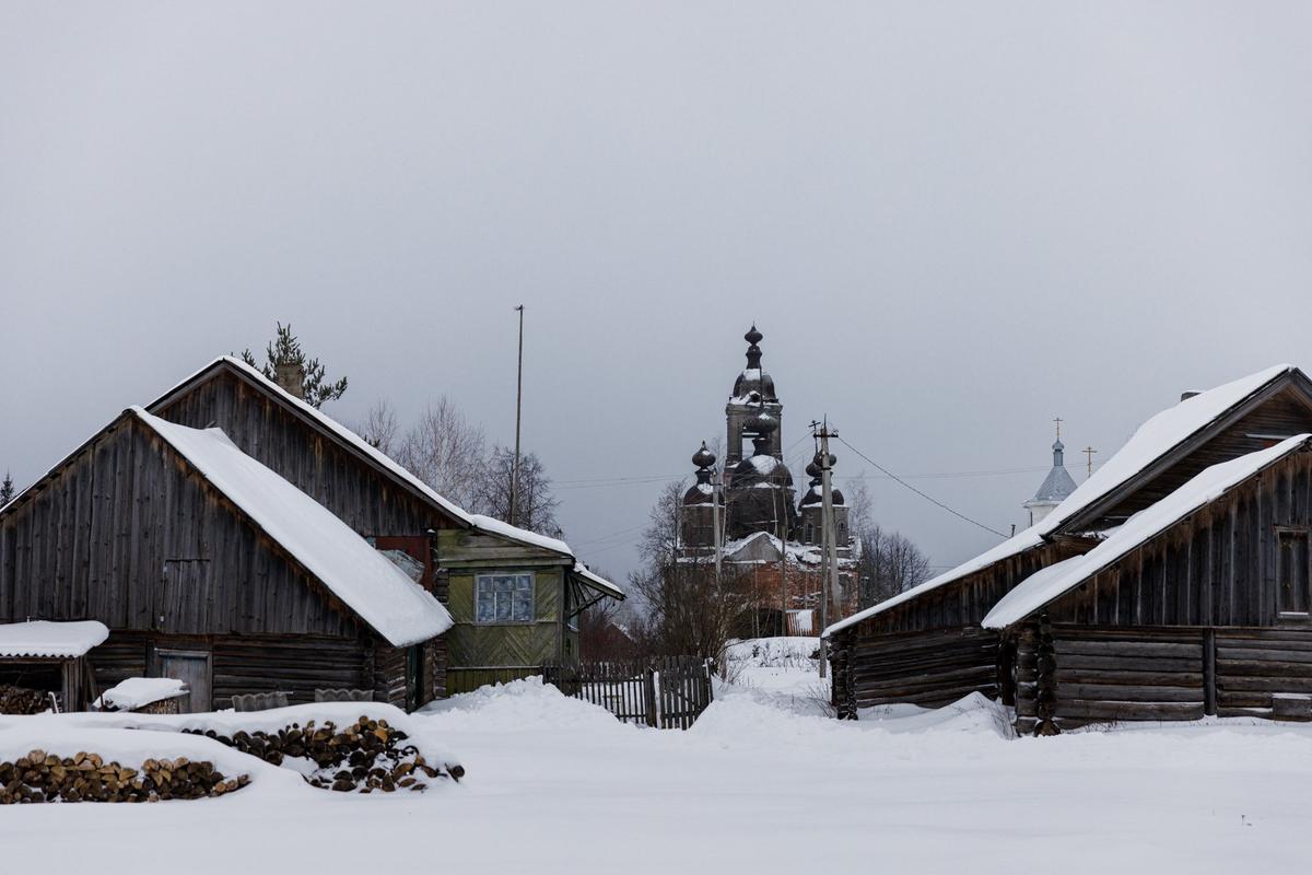 Шилекша, улица Центральная. Фото: Елена Георгиева, специально для «Новой газеты Европа»