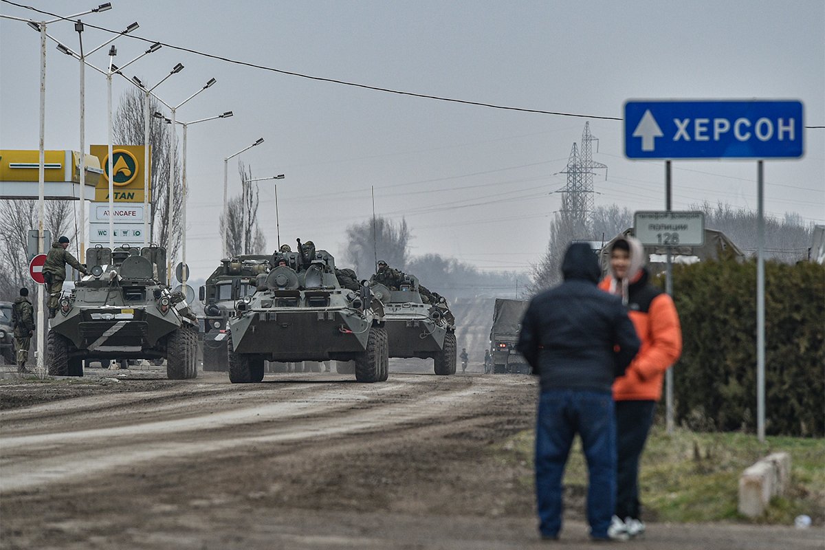 Российские войска возле Армянска, Крым, 25 февраля 2022 года. Фото: Stringer / EPA-EFE