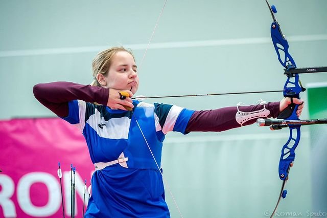 Карина Казловская на молодежном чемпионате по стрельбе из лука в Пясечно, Польша. Фото: Instagram