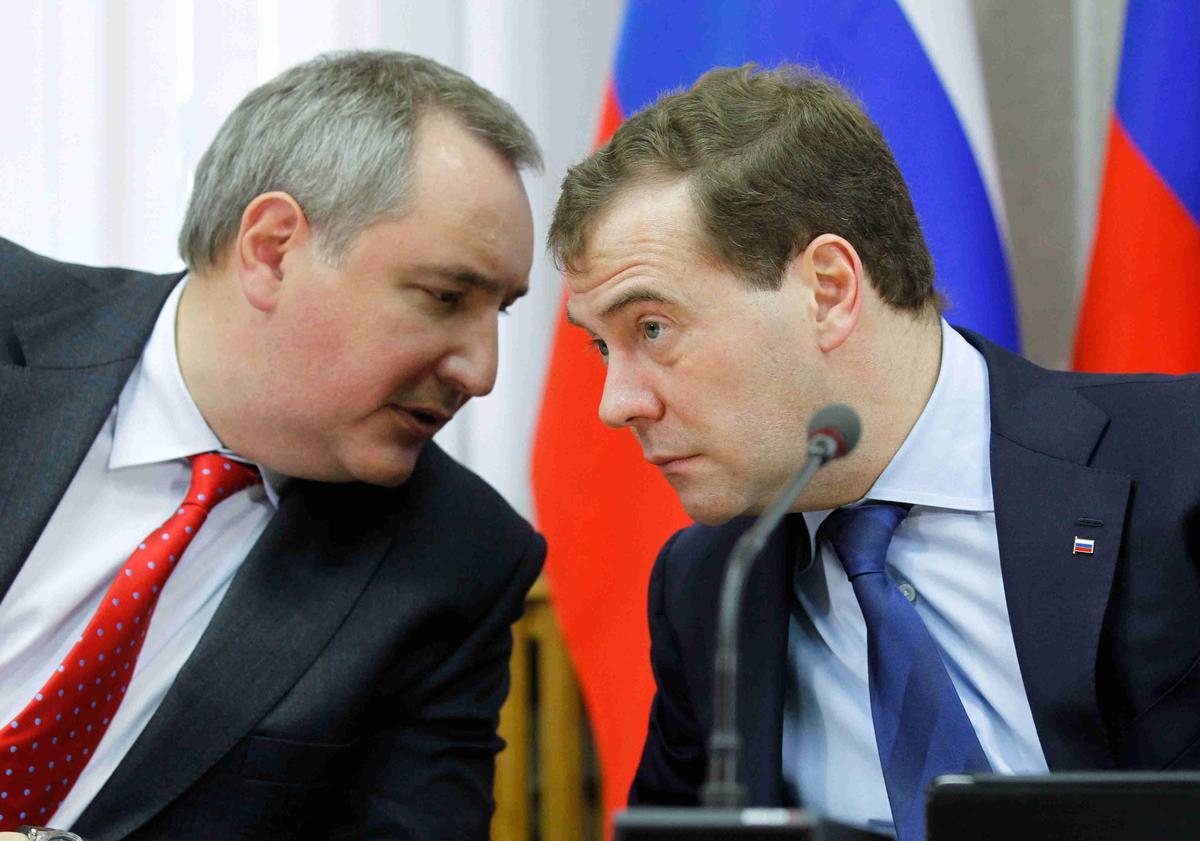 Фото: EPA / DMITRY ASTAKHOV/RIA NOVOSTI / GOVERNMENT PRESS SERVICE POOL MANDATORY CREDIT