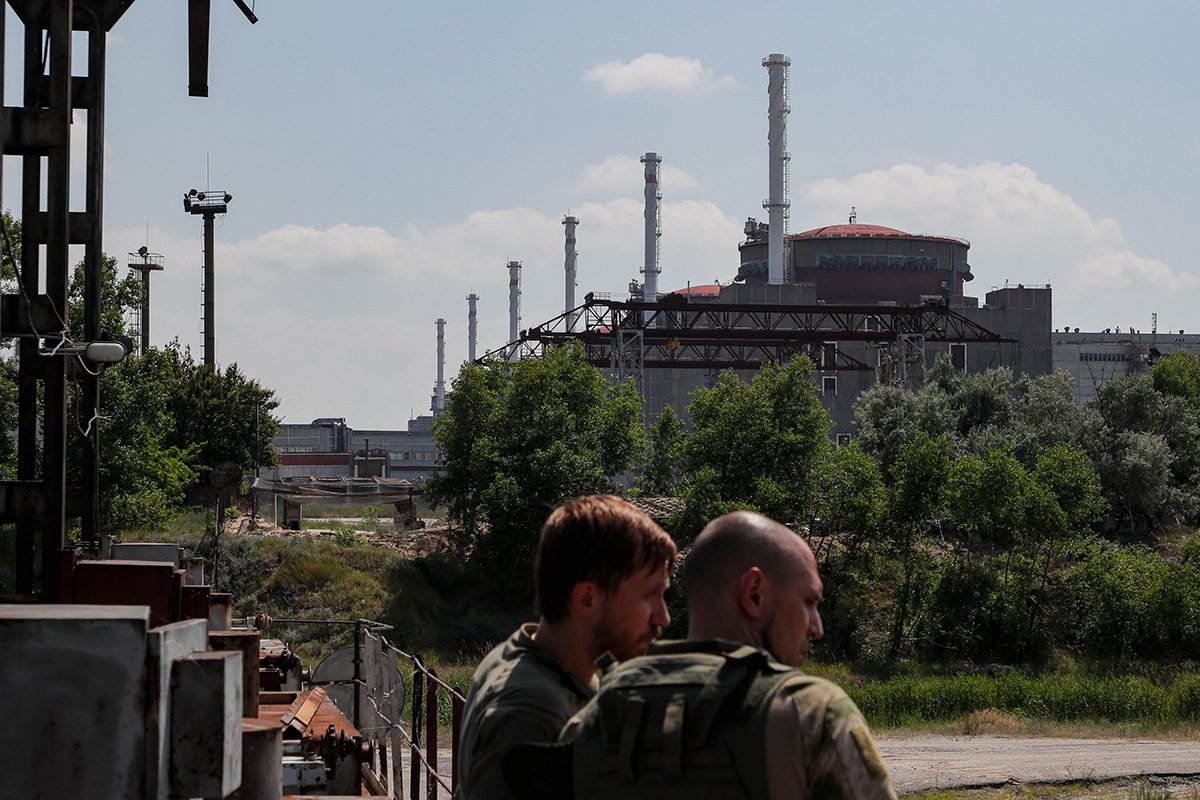 Запорожская атомная электростанция в Энергодаре, юго-восточная Украина, 15 июня 2023 года. Фото: Сергей Ильницкий / EPA-EFE